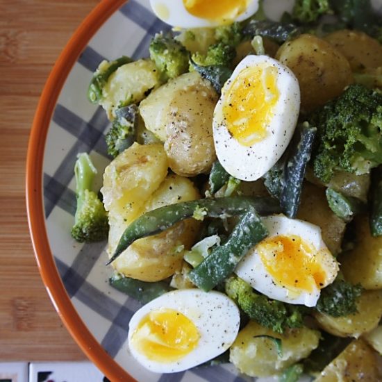 Receita de Salada de Batata Bolinha, Vagem e Brócolis