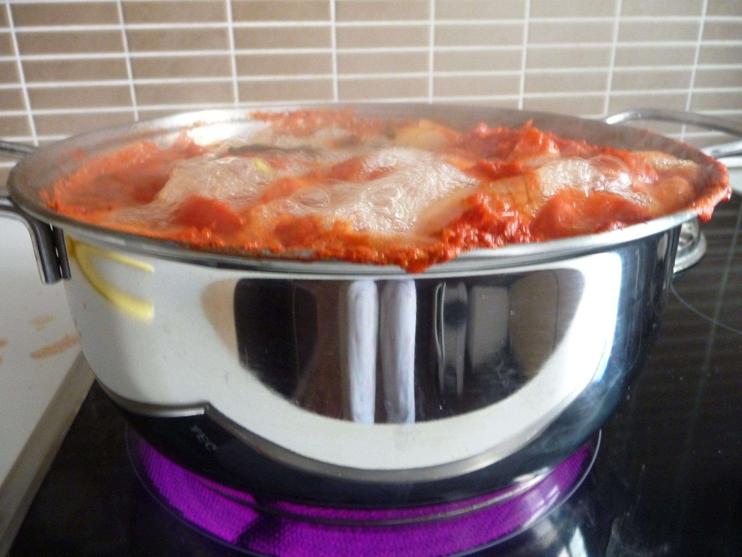 Cozinhando Molho de Tomate Italiano
