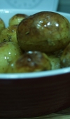 Batata Bolinha Assada no Sal Grosso