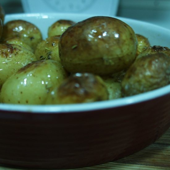 Batata Bolinha Assada no Sal Grosso