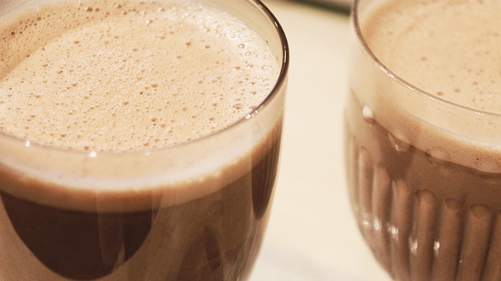 Chocolate Quente com Licor de Laranja