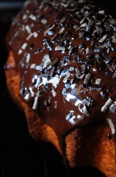 Bolo de Cenoura com Cobertura de Chocolate