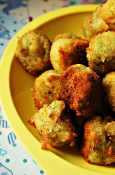 Bolinho de Brócolis e Queijo para Bebês