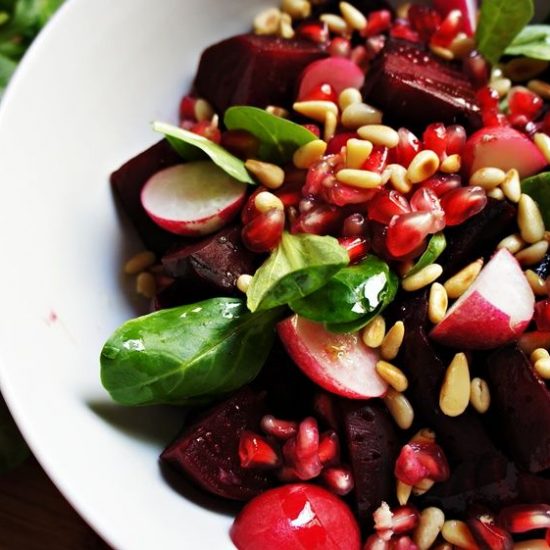 Salada de Beterraba com Romã e Rabanete