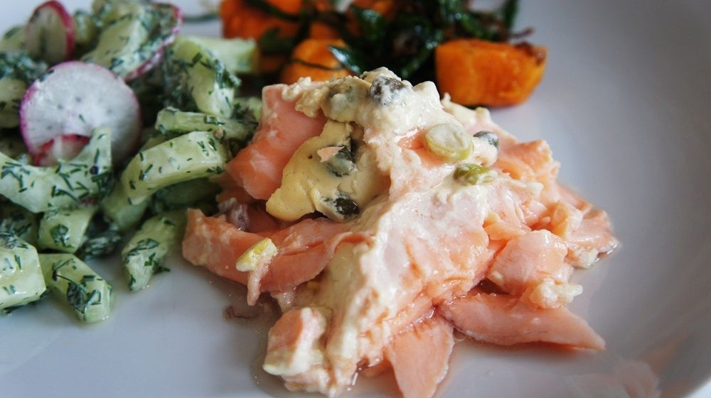 Salmão Assado na Mostarda e Alcaparras