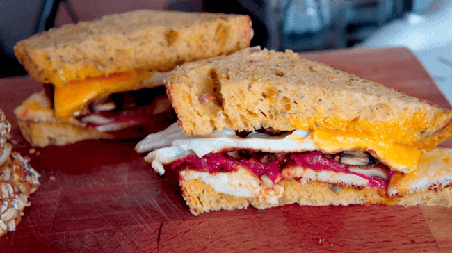 Receita de Sanduíche Vegetariano de Queijo Coalho