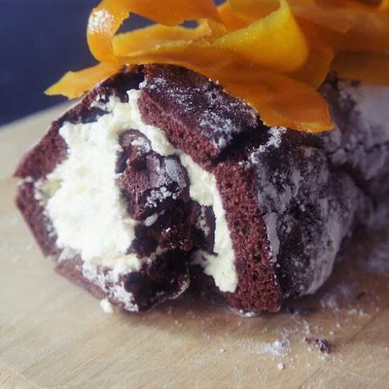Receita de Rocambole de Chocolate e Laranja Sem Glúten