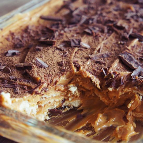 Receita de Torta de Bolacha de Doce de Leite do Destemperados (pronta em 15)
