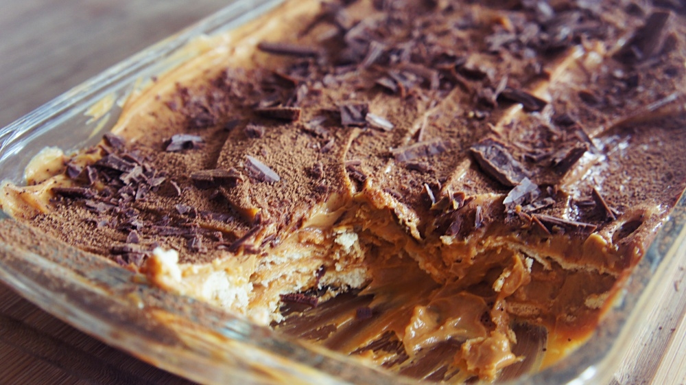 Receita de Torta de Bolacha de Doce de Leite do Destemperados (pronta em 15)