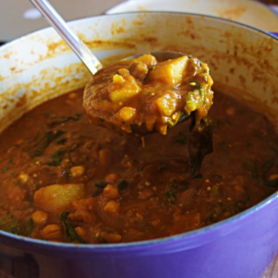 Receita de Ensopado de Legumes com Espinafre e Grão de Bico