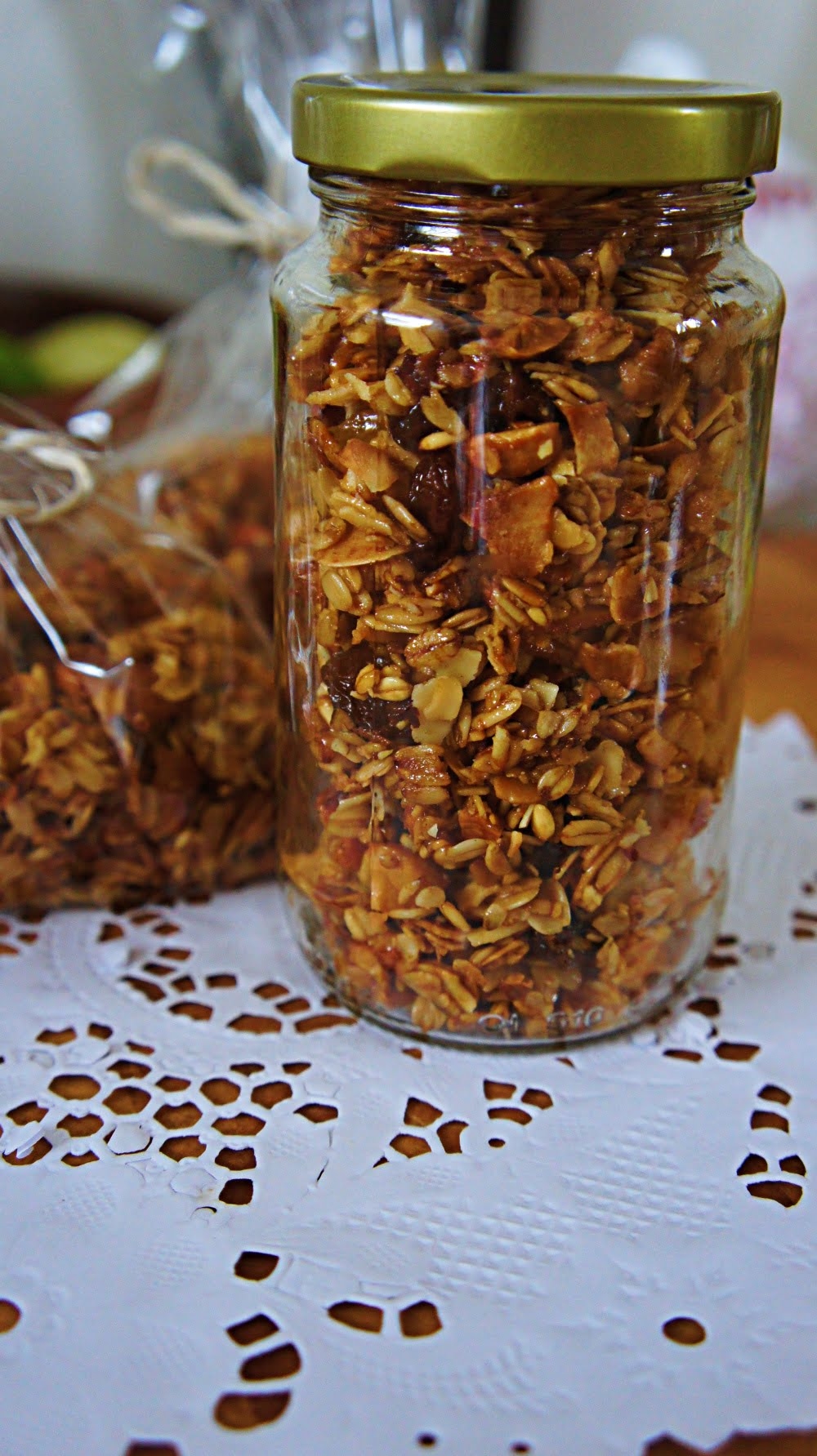 Receita de Granola Crocante com Frutas Secas e Nozes