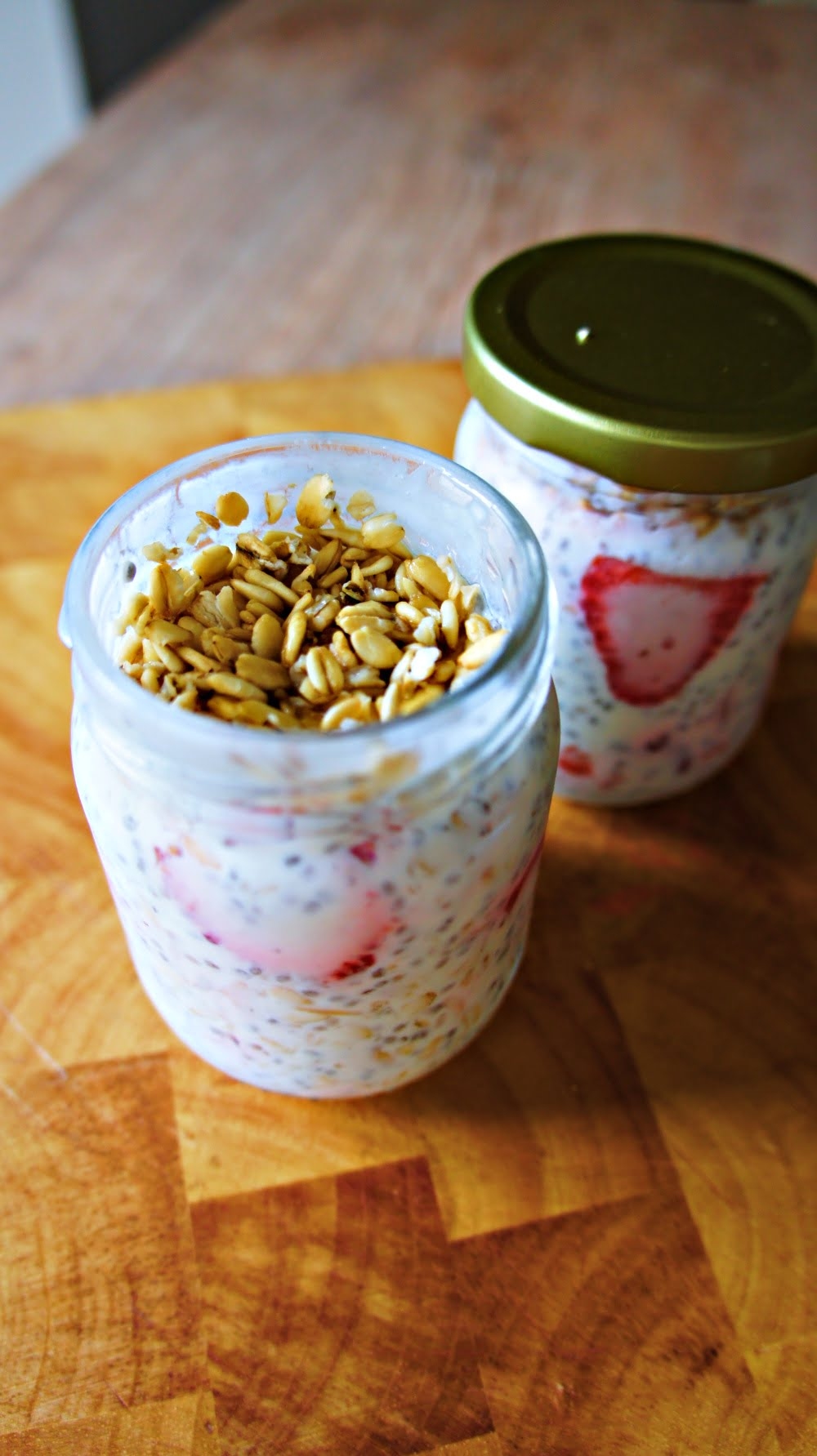 Receita de Pudim de Chia com Iogurte Grego, Morango e Aveia