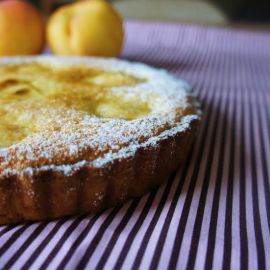 Receita de Torta de Pêssego e Frangipane