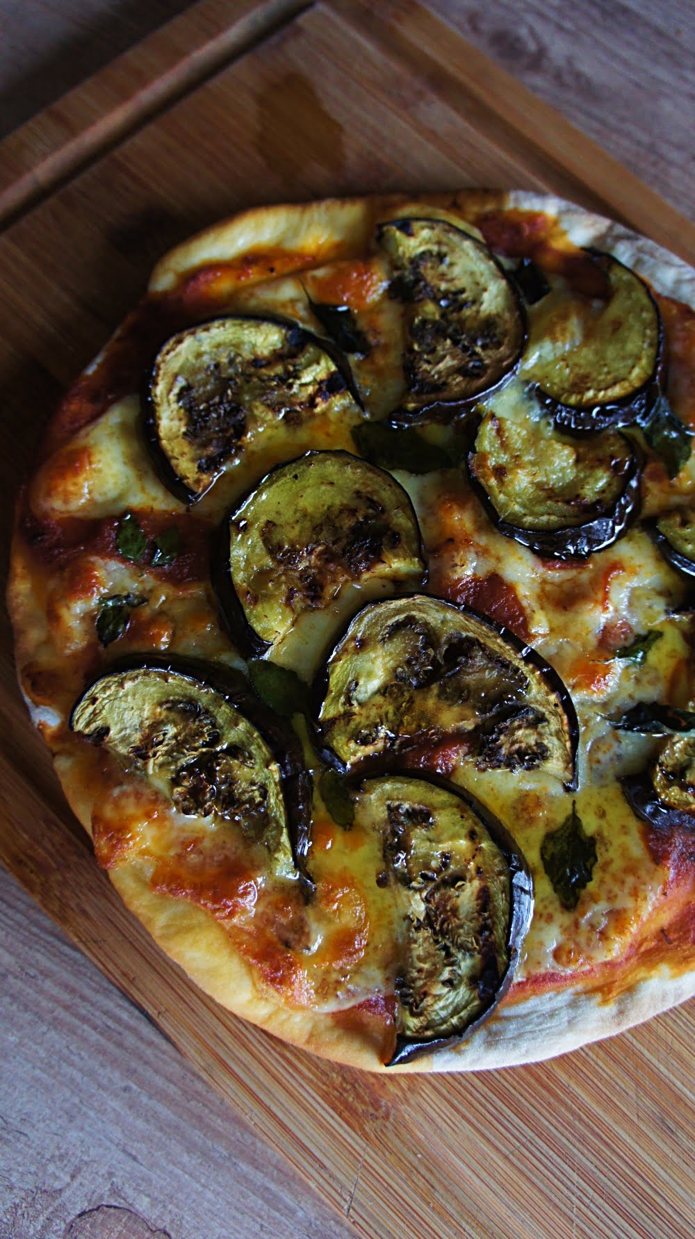 Receita de Pizza de Berinjela Parmigiana