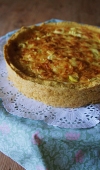 Receita de Quiche de Alho-Poró com Massa de Grão-de-Bico