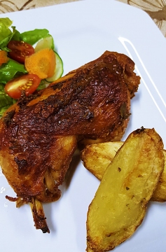 Receita de Coxa e Sobrecoxa na Cerveja com Páprica Defumada