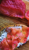Receita de Salmão Curado na Beterraba (Gravlax)