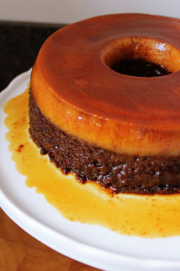 Receita de Bolo de Chocolate com Pudim de Leite Condensado - Delicitas
