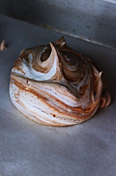 Pavlova de Chocolate Marmorizada