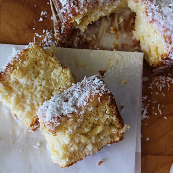 Receita de Bolo Alagadinho de Coco