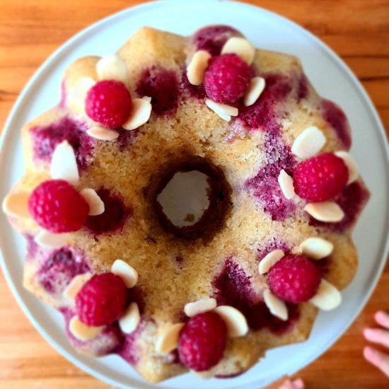 Receita de Bolo de Limão e Framboesa