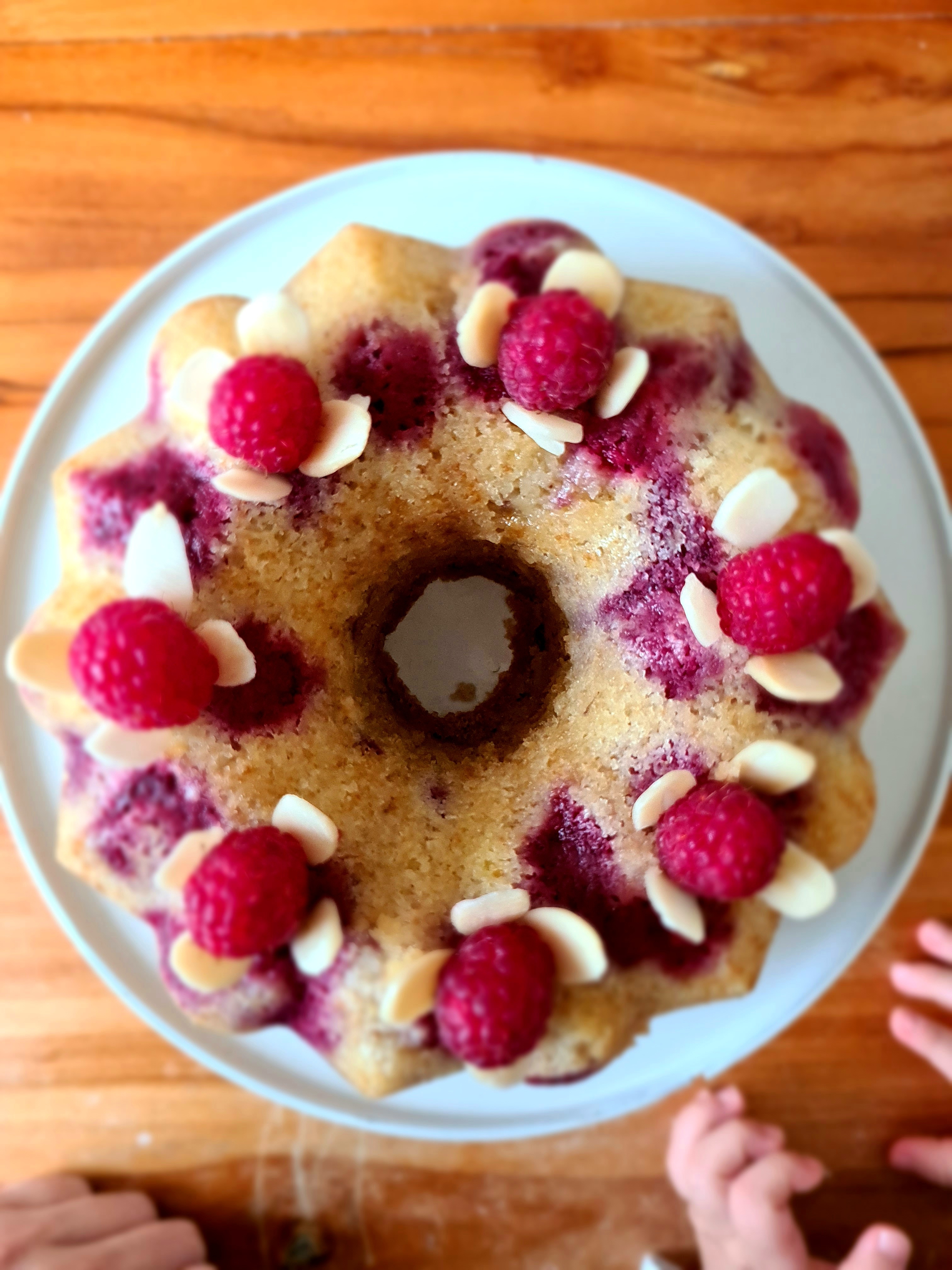 Receita de Bolo de Limão e Framboesa