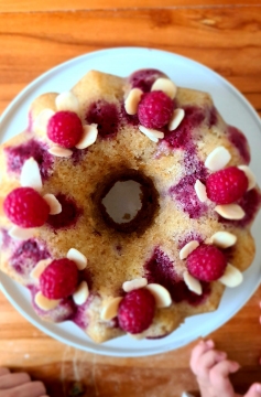 Receita de Bolo de Limão e Framboesa
