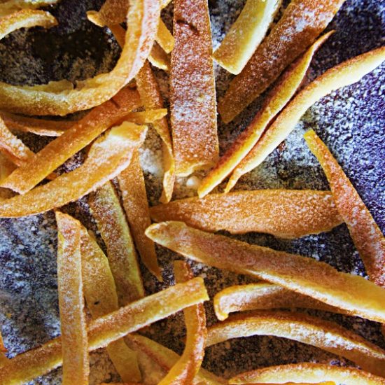 Receita de Casquinha de Laranja Cristalizada com Ponta de Chocolate