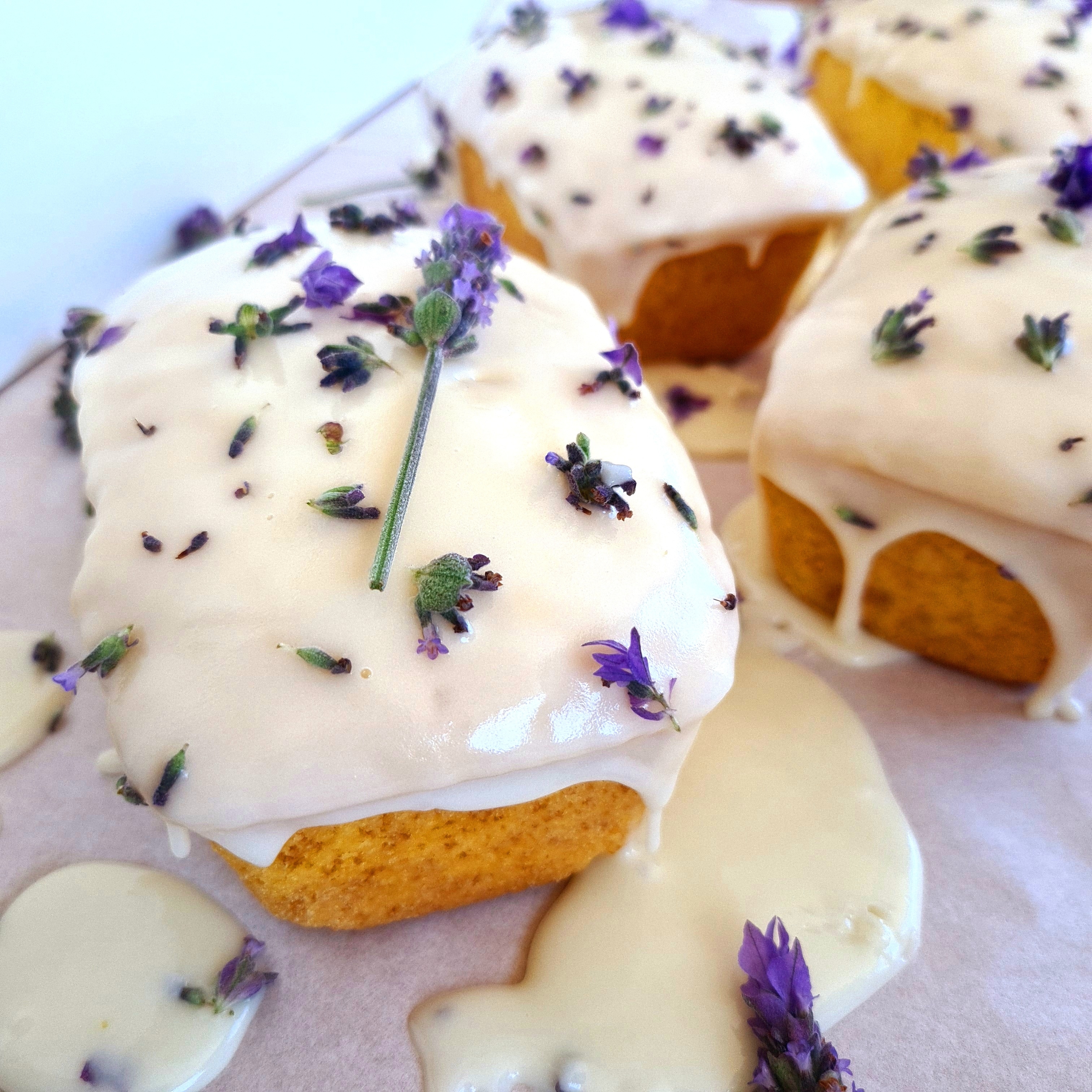 Bolo de Limão e Lavanda.